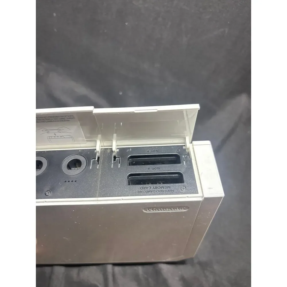 Nintendo Wii Console White GameCube Compatible Bundle Cords Remote Sensor Tested